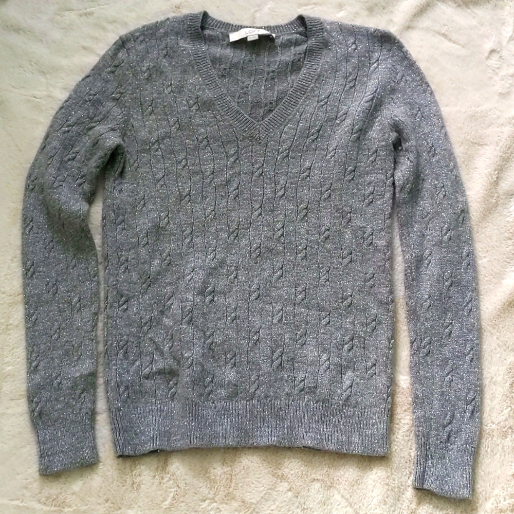 Loft V-neck sweater 🤍